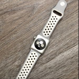 Apple Watch Series 2 | 38mm Silver Nike+